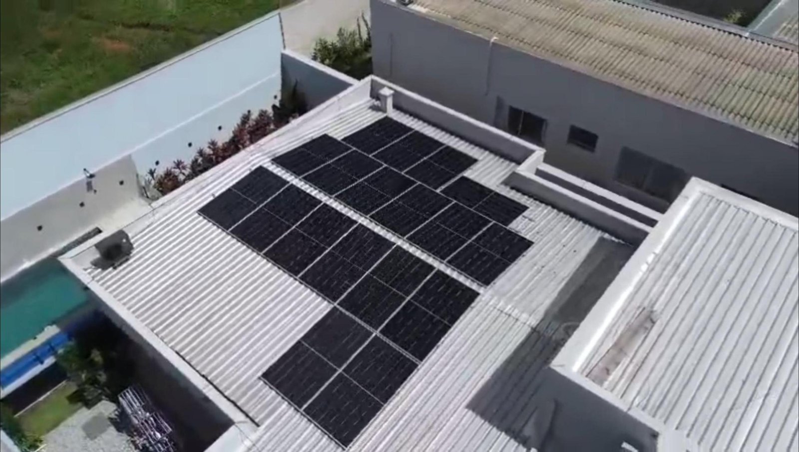 Energia solar residencial de 12,60 kWp no Condomínio Morada da Brisa, bairro Colina da Praia, Itabira-MG